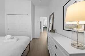 2 bedrooms, iron/ironing board, travel cot, free WiFi