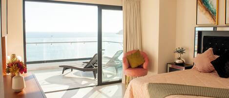 Bügeleisen/Bügelbrett, kostenloses WLAN, Bettwäsche