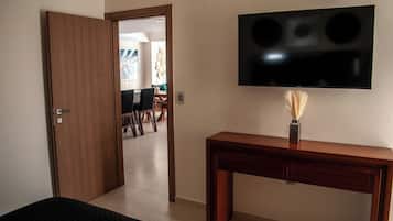 2 Schlafzimmer, Bügeleisen/Bügelbrett, kostenloses WLAN, Bettwäsche