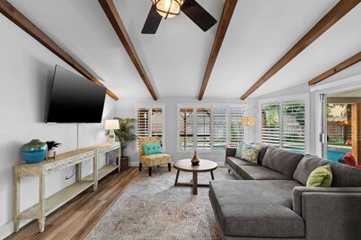 Large 4 Bedroom Home - Pool | Mini Golf | Fire-Pit