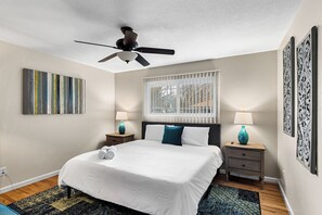 4 soveværelser, strygejern/strygebræt, Wi-Fi