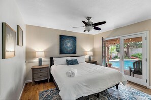 4 bedrooms, iron/ironing board, WiFi