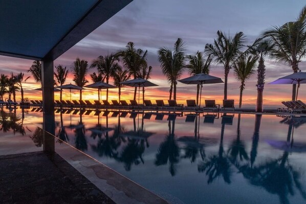 Indoor pool, outdoor pool