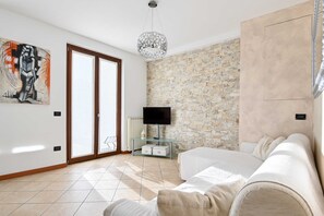 1 bedroom, iron/ironing board, free WiFi, bed sheets - Casa Pierina (Costa Volpino)