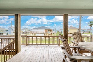 Outdoor dining - Two Adjacent Cabins, Sleeps 18 (Bolivar Peninsula)