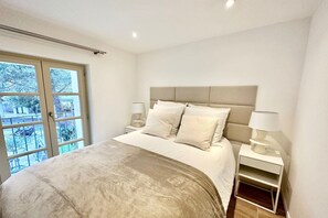 2 bedrooms, desk, free WiFi, bed sheets