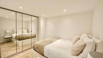 2 chambres, accĂšs Internet, draps fournis