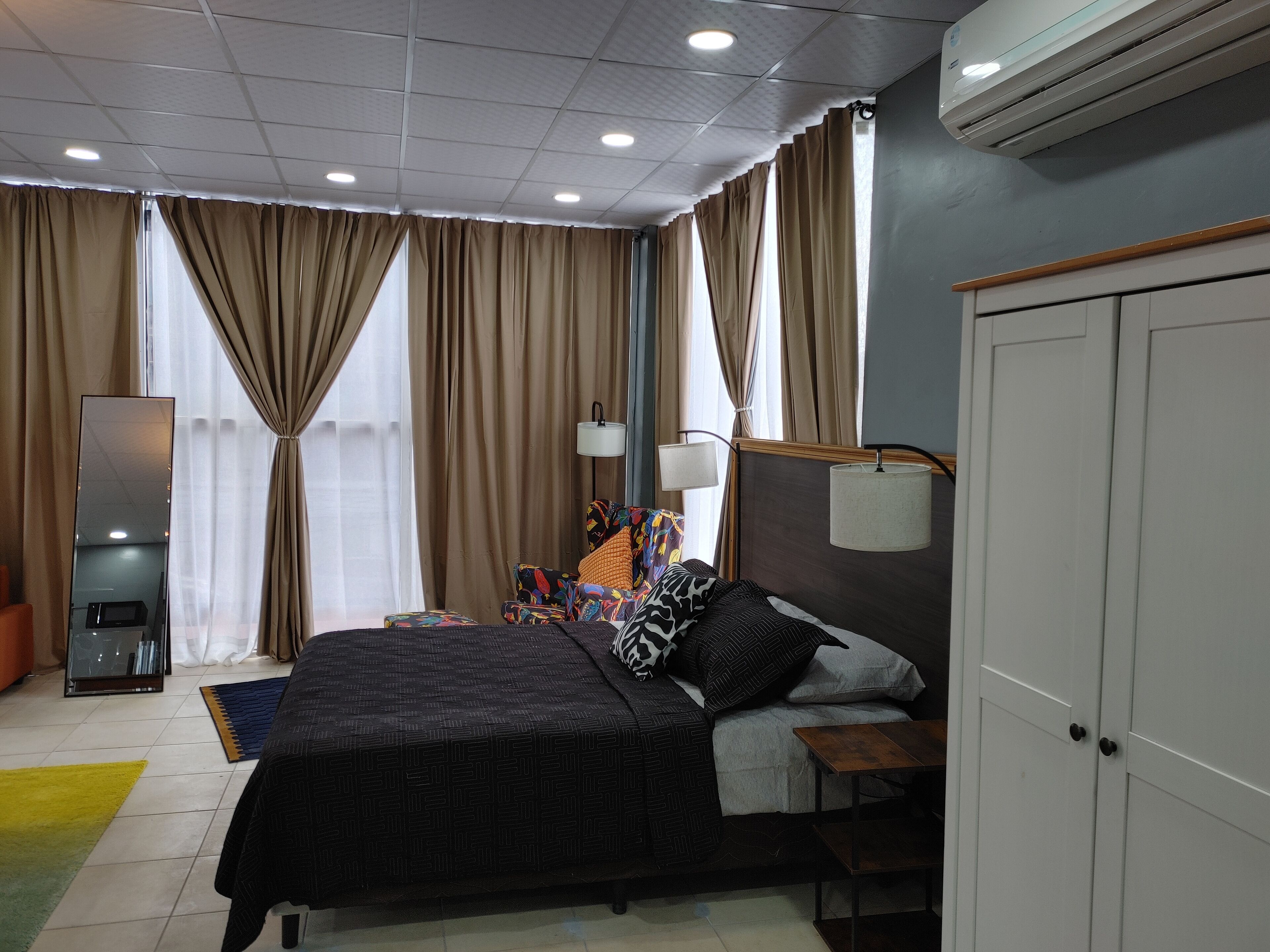 1 soverom, strykejern/-brett, wi-fi og sengetøy