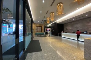 Ảnh chưa phân loại, 4 trong số 13 ảnh, nút