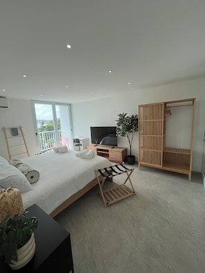 1 chambre, fer et planche Ă repasser, Wi-Fi gratuit, draps fournis