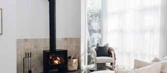 Rubus Pink, Berry - by Linnaeus Collection