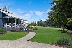 Exterior - Adelaide Hills Luxury Cottage (Carey Gully)