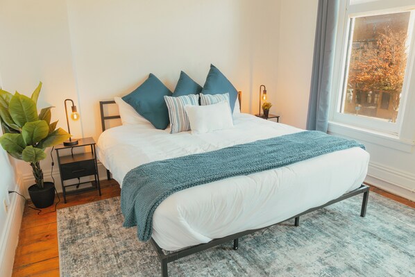 2 bedrooms, iron/ironing board, free WiFi, bed sheets