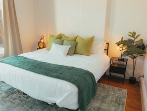 2 chambres, fer et planche à repasser, Wi-Fi gratuit, draps fournis