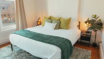 2 bedrooms, iron/ironing board, free WiFi, bed sheets