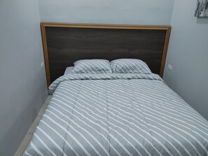 1 室のベッドルーム、WiFi、ベッドシーツ