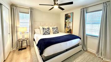 3 bedrooms, iron/ironing board, WiFi, bed sheets