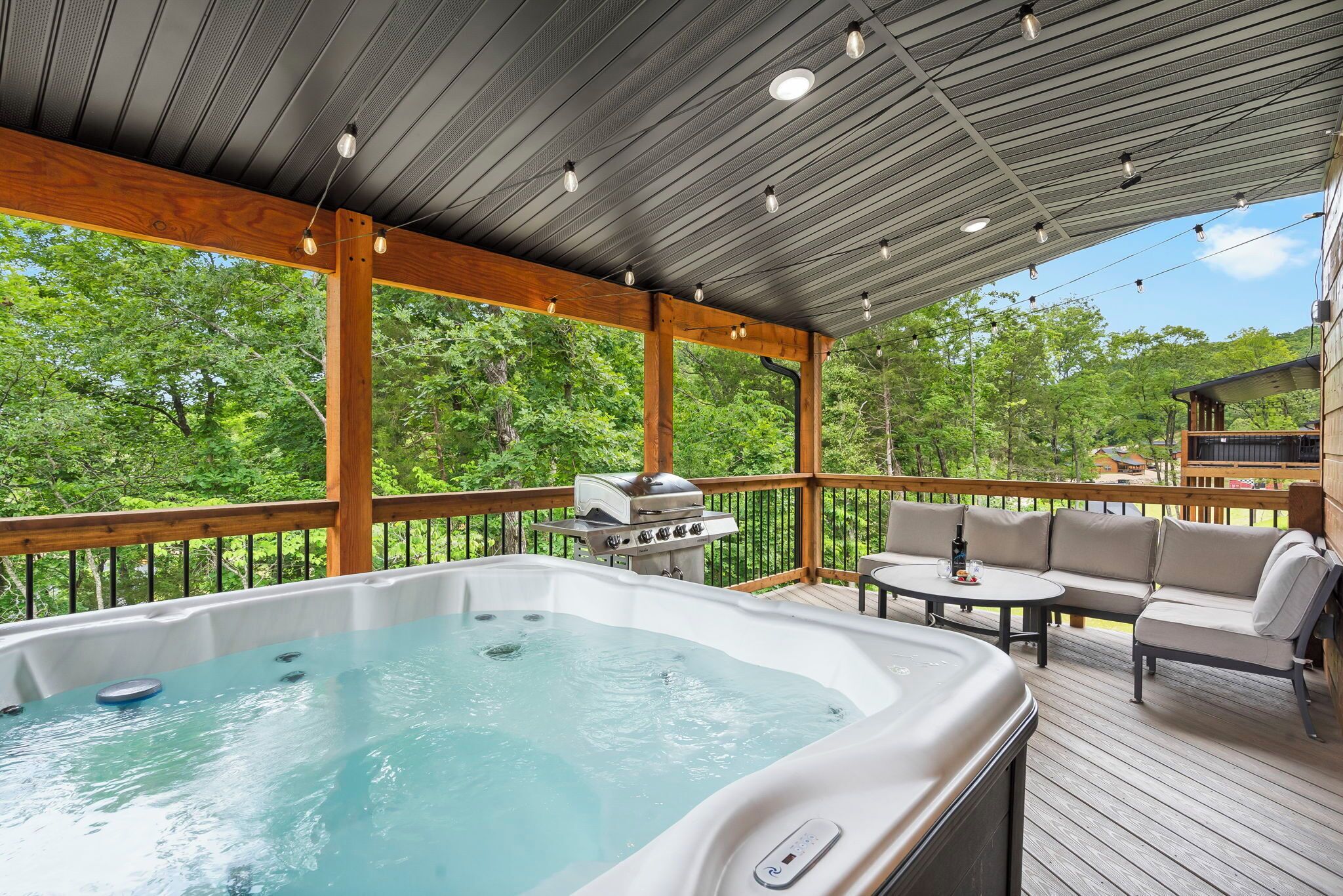 Bain à remous extérieur