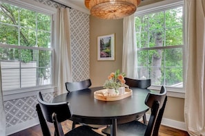 Dining - Charming 3-bedroom house with WiFi in welcoming Augusta (Augusta)