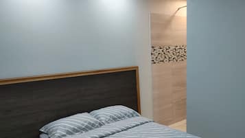 1 habitación, wifi y ropa de cama