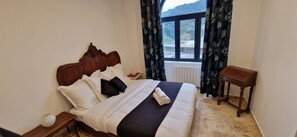 2 bedrooms, free WiFi, bed sheets - Beautiful & old renovated T3 apartment in Sartène (Sartène)