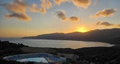 Mini Caseddu T2, Alba Rossa with swimming pool & sea view