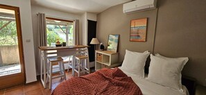 1 bedroom, free WiFi, bed sheets - Mini Caseddu T2, Pool & sea view, Alba Rossa N°11 (Serra-di-Ferro)