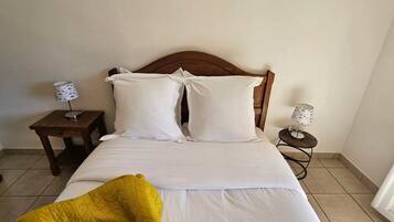 1 quarto, ferros/tábuas de passar roupa, Wi-Fi de cortesia