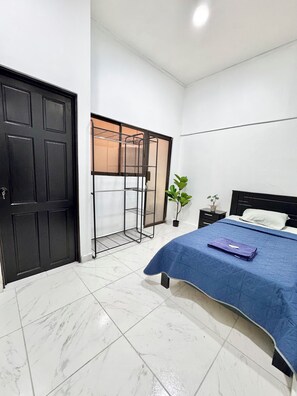 1 bedroom, free WiFi, bed sheets