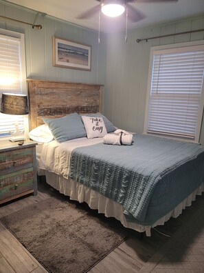 2 室のベッドルーム、アイロン / アイロン台、WiFi、ベッドシーツ