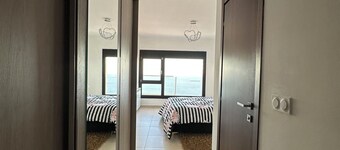 T4 - Breathtaking view of the sea and Santa Cruz - 2-minute walk from the Akid