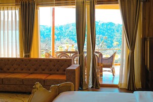 Luxury Suite | Mountain view