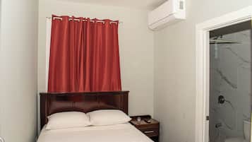 Ducha, toallas, jabón, shampoo