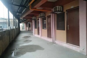 Unclassified image, 2 of 7, button - Hotel De Amado by RedDoorz (Dagupan)