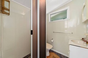 Bathroom - Westhall in Kinloch Taupo (Kinloch)