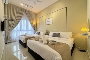 Soundproofing, cots/infant beds - Ipoh Town Horizon Skypool Suites 4-11pax by IWH Suites (Ipoh)