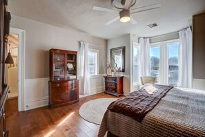 4 soverom, strykejern/-brett, wi-fi (inkludert) og sengetøy