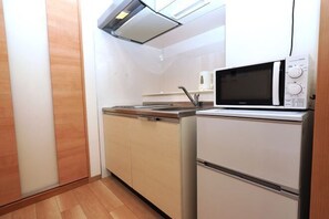 Room - Central Mansions (Osaka)