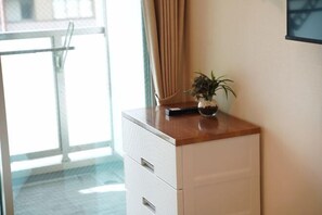 Room - Central Mansions (Osaka)