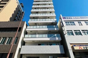 Room - Central Mansions (Osaka)