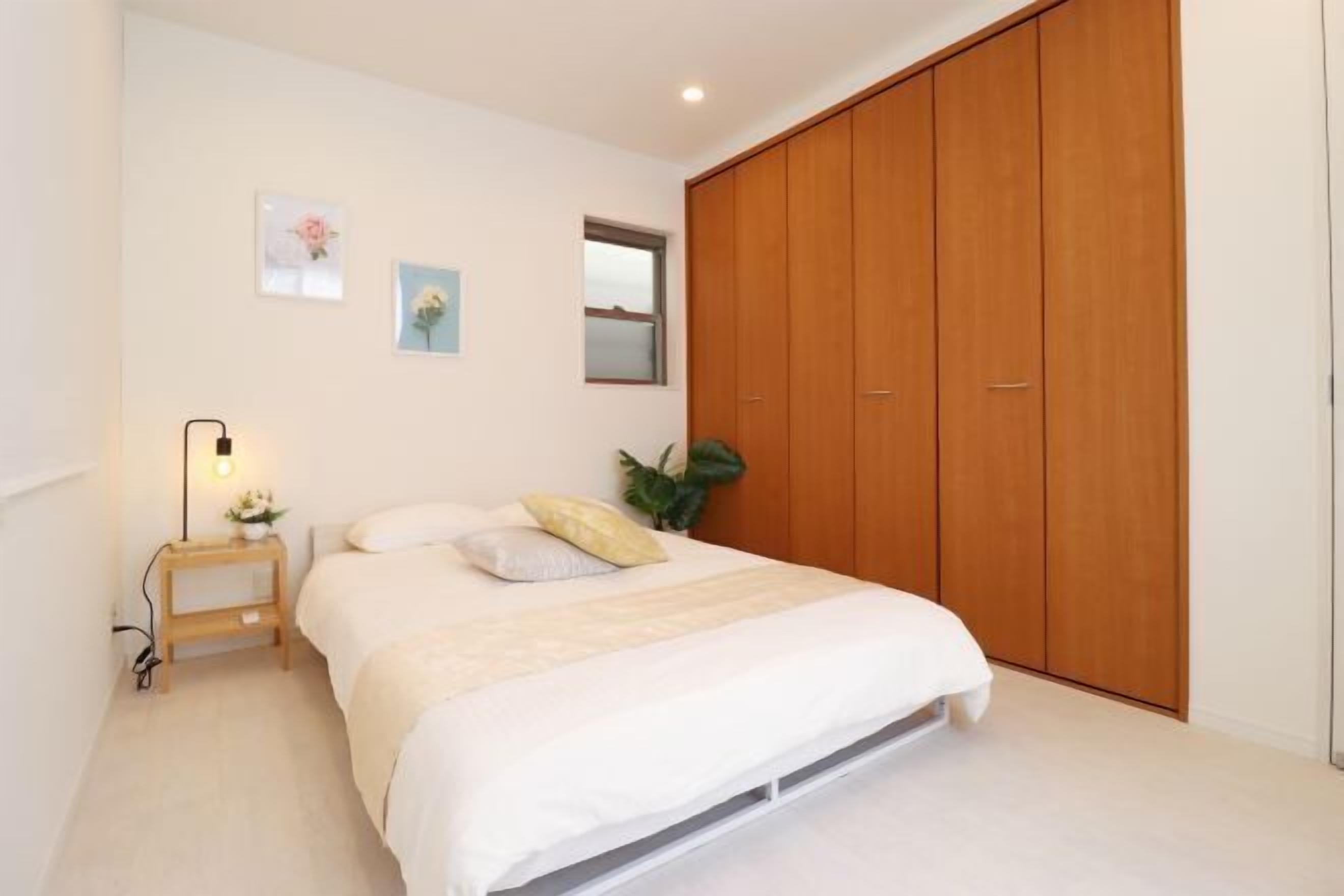 Cots/infant beds