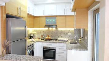 Microones, forn i placa de cuina