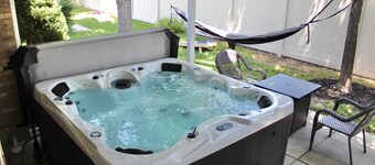 7BR Retreat - Hot Tub • Fire Pit • 2 King Suites • Near SLC