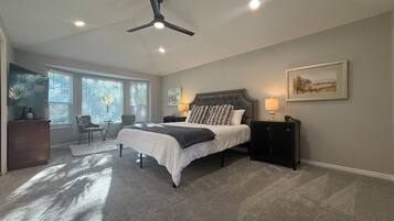 7 bedrooms, WiFi, bed sheets