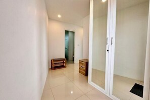 Cribs/infant beds - Mantra Beach Condominium MaePhim - 2 (Klaeng)