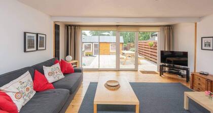 4guests-2br-privategarden-freeparking