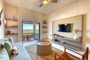 Deluxe-Apartment, 3 Schlafzimmer, Balkon | Wohnzimmer