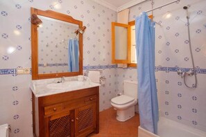 シャワー、ヘアドライヤー、ビデ、タオル