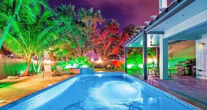 Luxury Villa 5BD/5BA Pool Jacuzzi Near Airport & Miami Perfect World Cup 2026