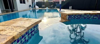 Luxury Villa 5BD/5BA Pool Jacuzzi Near Airport & Miami Perfect World Cup 2026